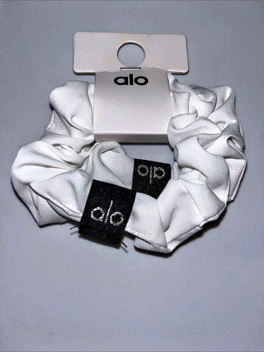 Hair Scrunchies in White NWT